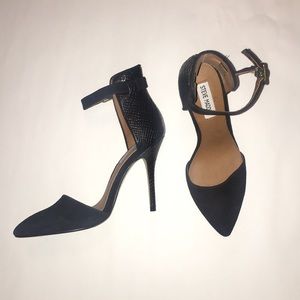Steve Madden black heels